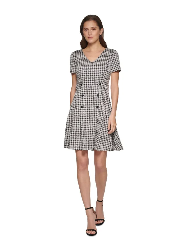 Doorbuster Deal DKNY Womens White Zippered Unlined Decorative Buttons Printed Short Sleeve V Neck Short Wear To Work Fit + Flare Dress