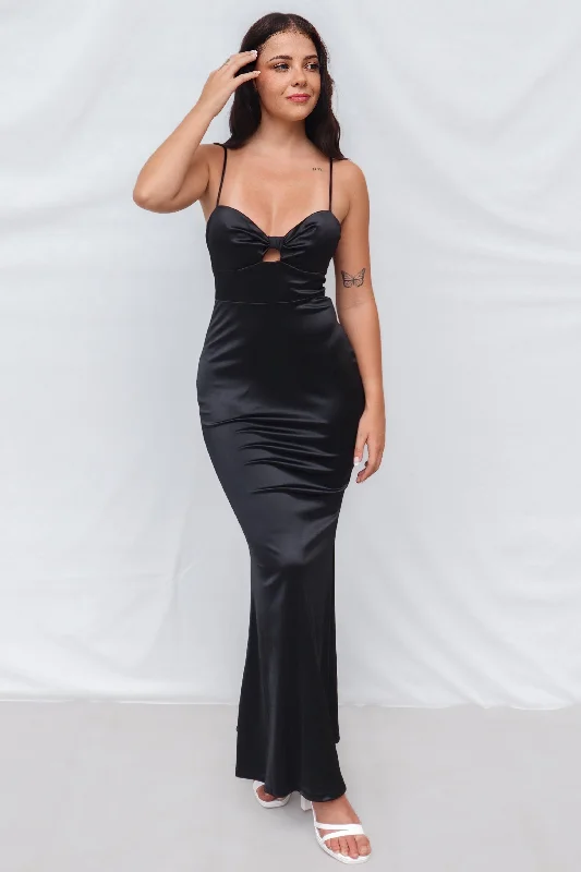Stock Clearance Mellie Maxi Dress - Black