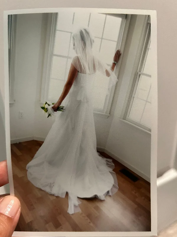 Early Bird Discount Vera Wang White