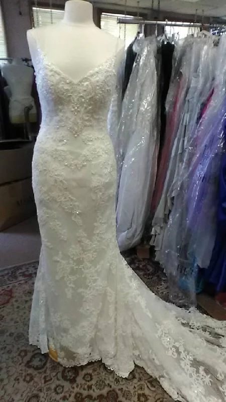 Exclusive Preview Casablanca Beaded Gorgeous