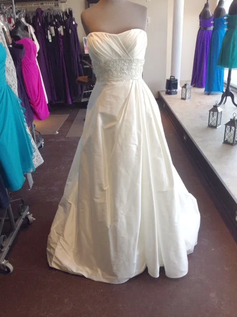 Year-End Sale Casablanca B024