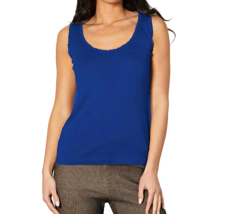 Blowout Deals Bra-Friendly Tank In Cadet