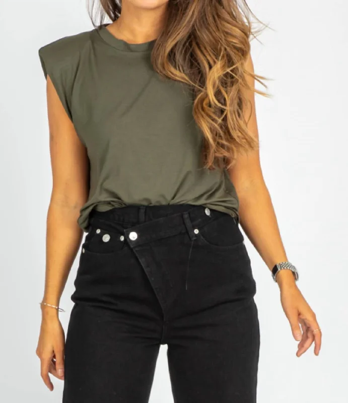 Hurry In Sleeveless Shoulder Pad Top In Army Green