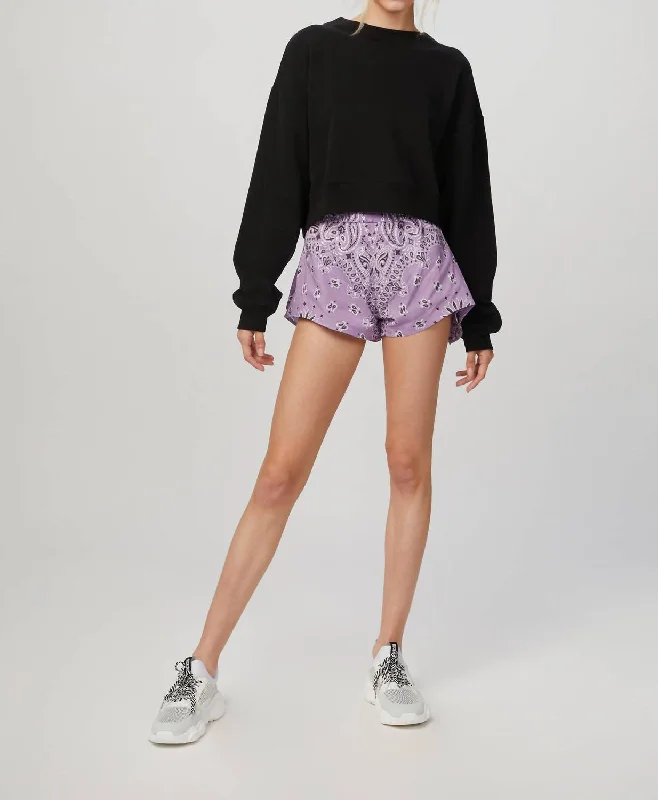 Deal Zone The Joni Sweatshirt In Black