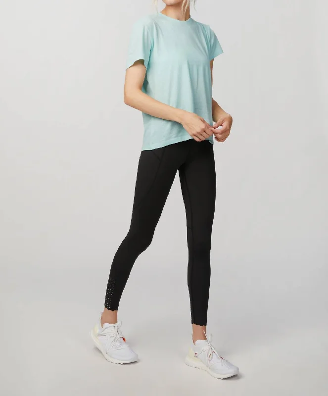 Overstock Sale The Lennon Tee In Sky Blue
