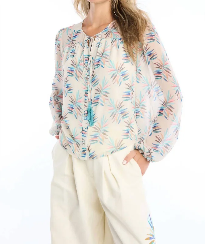 Doorbuster Deal Theadora Blouse In Tropical Leaf