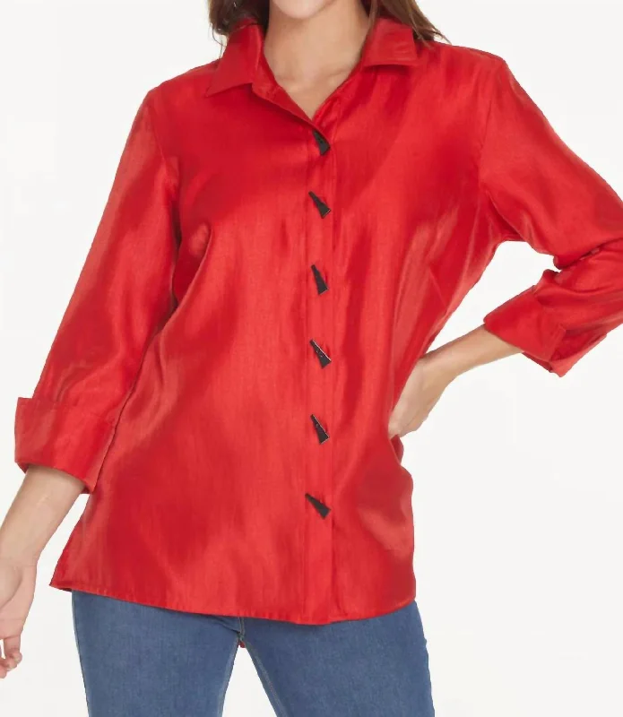 Steals and Deals Turn-Up Cuff 3/4 Sleeve Button Front & Back Woven Shirt In Ruby Red