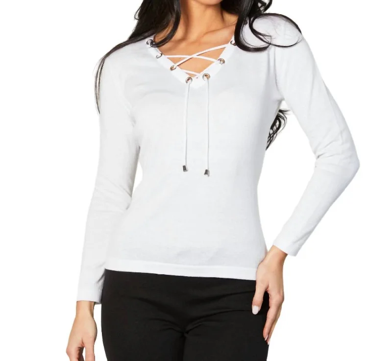 Great Deals V-Neck Grommet Top In Chalk