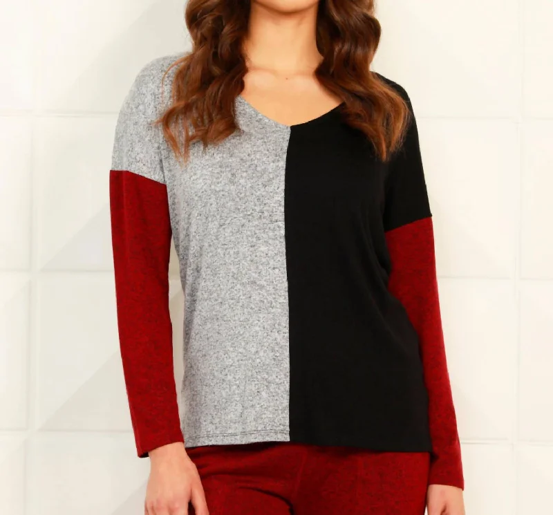 Deep Discounts Color Block Open V-Neck Top In Black/wine