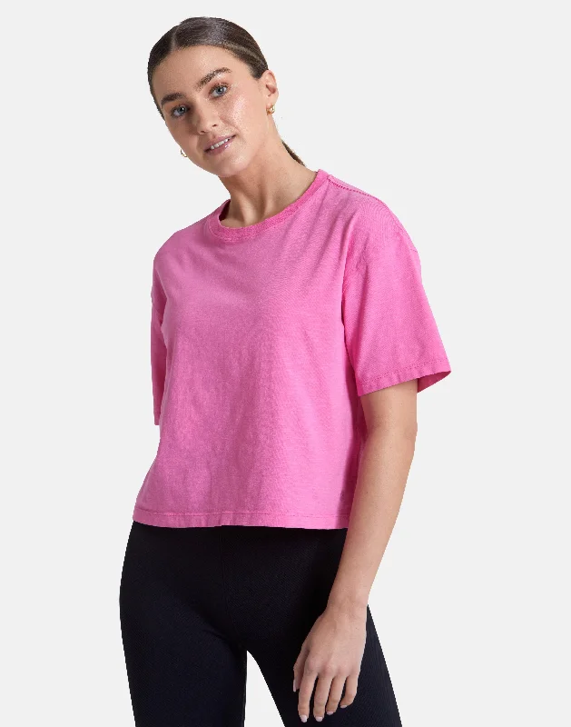 Price Smash Essential Crop Tee In Empower Pink