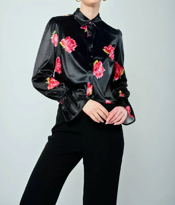 Hurry In Jona Top In Black Rosy Garden