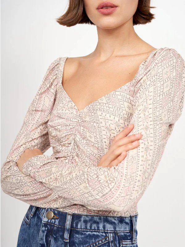 Discount Mania Serafina Top In Beige
