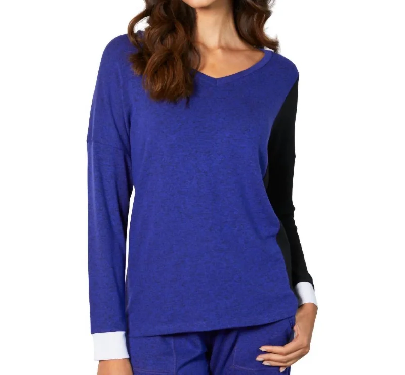 Low Prices V-Neck Top In Indigo Combo